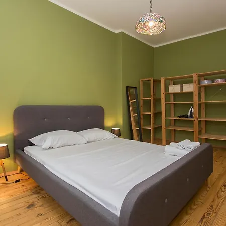 Apartment Colorful 2bdr In The Center *